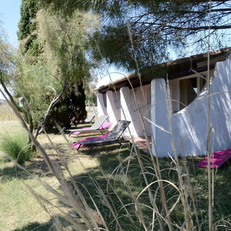 Hotel La Palunette Saintes-Maries-de-la-Mer 3*,